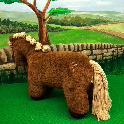 Plait Crafty’s Mane and Tail!